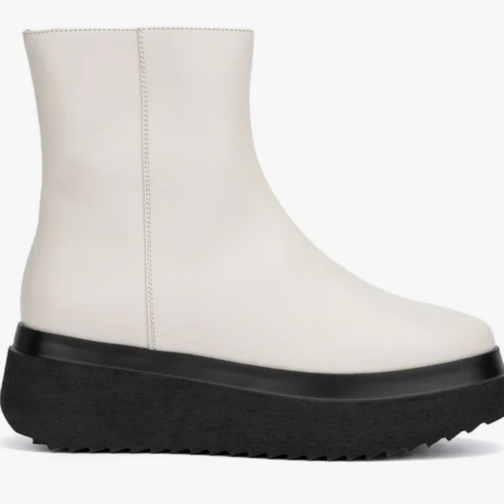 🌹AQUATALIA🌹 Omey White Leather Platform Boot Size: 9